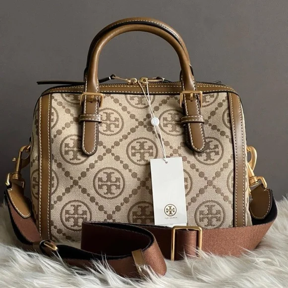 💰SOLD - 83970 - Tory Burch Monogram Jacquard Barrel Bag - Picture 8 of 16